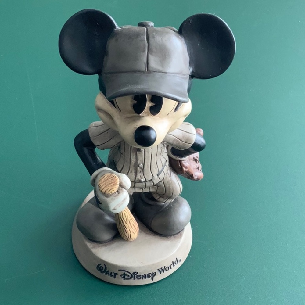 Vtg Disneyland 8” Tall Mickey Mouse Baseball Bobblehead Souvenir